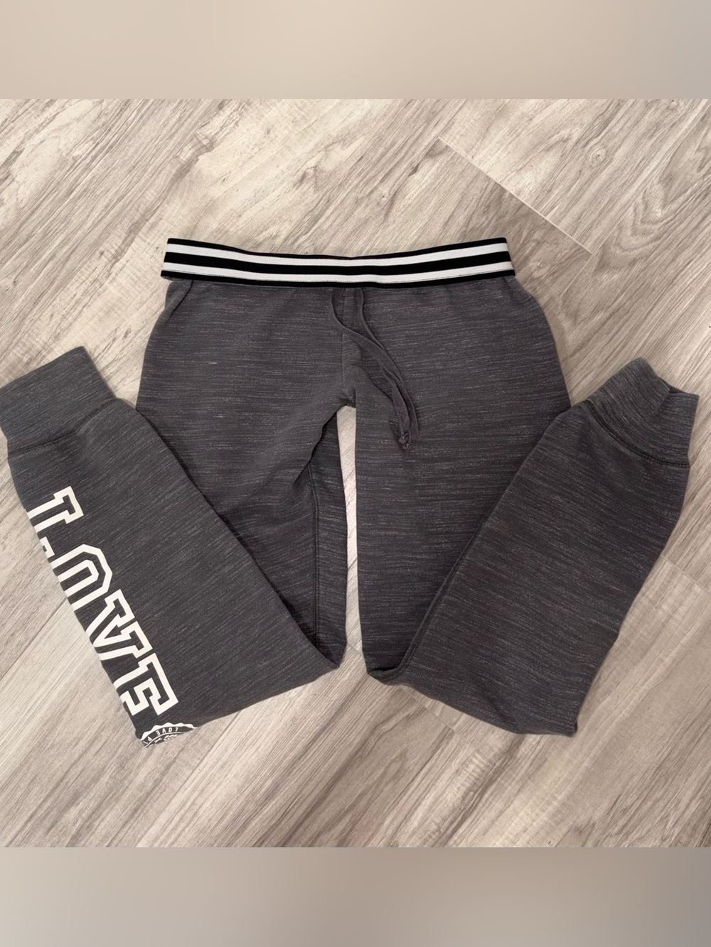 PINK Victorias Secret Gray Joggers S - Picture 1 of 4